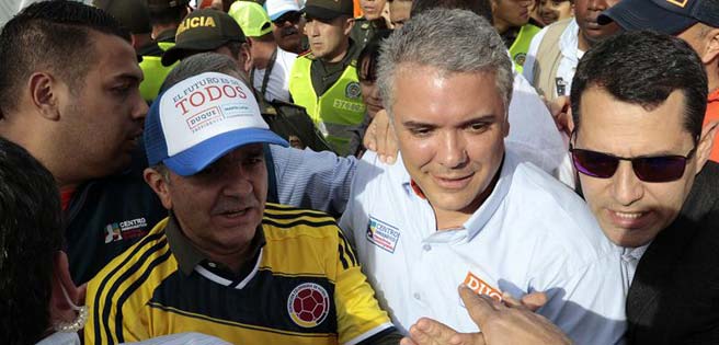 La campaña presidencial colombiana cierra en público con Duque como favorito | Diario 2001