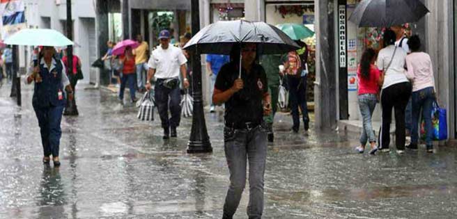 Onda tropical y Zona de Convergencia originarán este martes lluvias en el país | Diario 2001