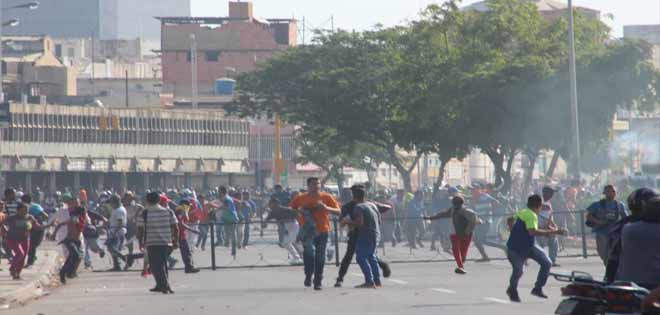 Protesta en el mercado Las Pulgas generó saqueos (+Video) | Diario 2001