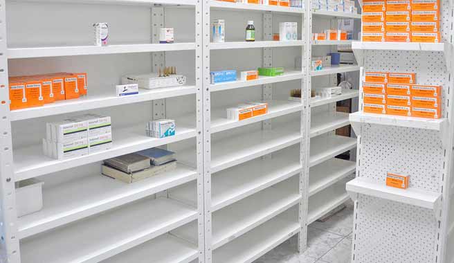 Más de 200 farmacias han cerrado en el país | Diario 2001