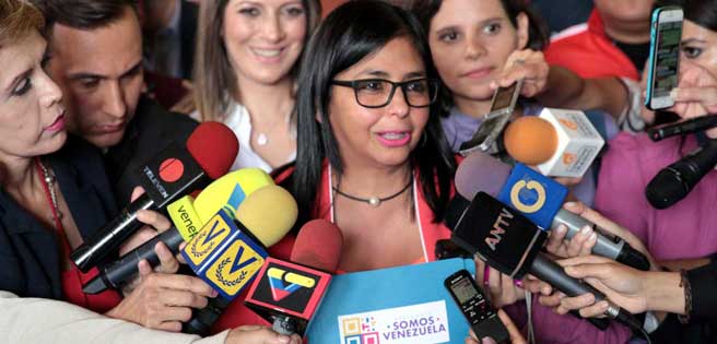 Delcy Rodríguez vuelve al Psuv ¿Y qué pasó con Somos Venezuela? | Diario 2001