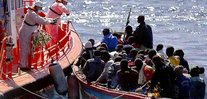 España rescata a 334 migrantes en el Mediterráneo | Diario 2001