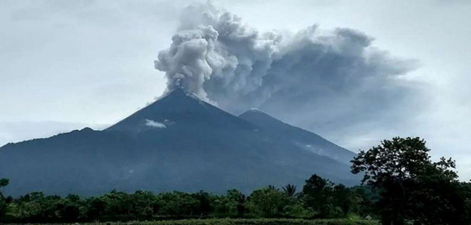 Volcán de Fuego de Guatemala registra hasta 20 explosiones por hora | Diario 2001