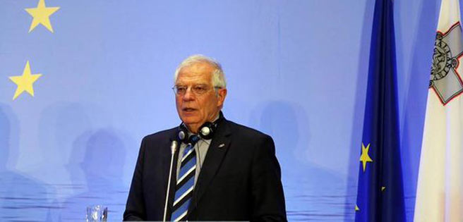 Borrell aseguró que España trabaja "intensamente" para la liberación de los periodistas de EFE | Diario 2001
