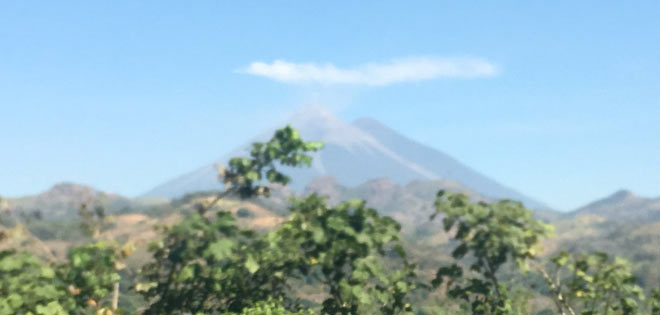 El volcán de Fuego de Guatemala registra explosiones débiles y moderadas | Diario 2001