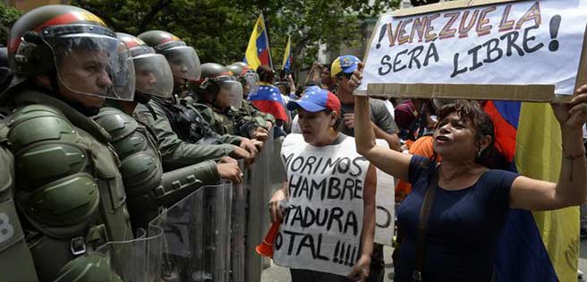 AFP: Aislado, Maduro inicia nuevo gobierno en una Venezuela colapsada | Diario 2001