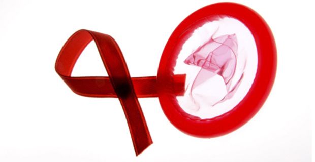 Brasil reparte condones y derriba prejuicios en el Día Mundial contra el Sida | Diario 2001