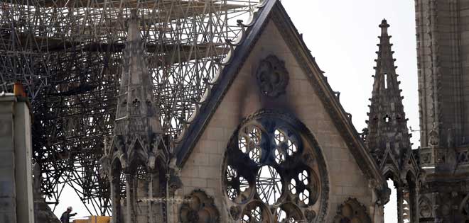 Notre Dame estará cerrada por seis años | Diario 2001