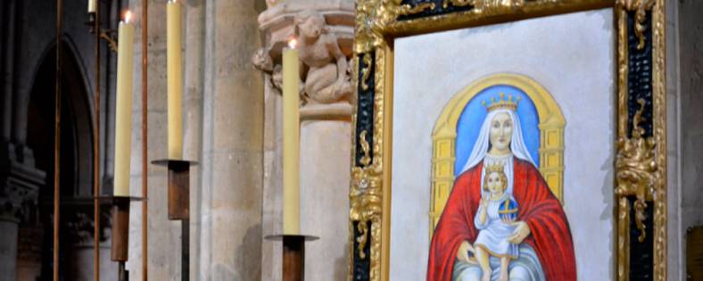La Virgen de Coromoto de Notre Dame está a salvo luego del incendio | Diario 2001