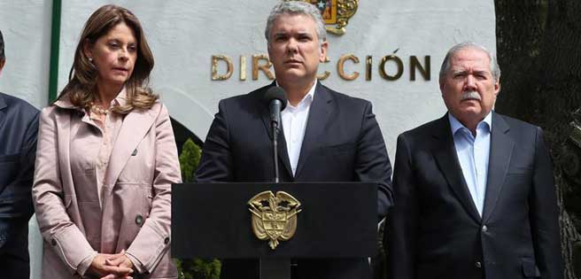 Duque decreta tres días de duelo por muertos en atentado terrorista en Bogotá | Diario 2001