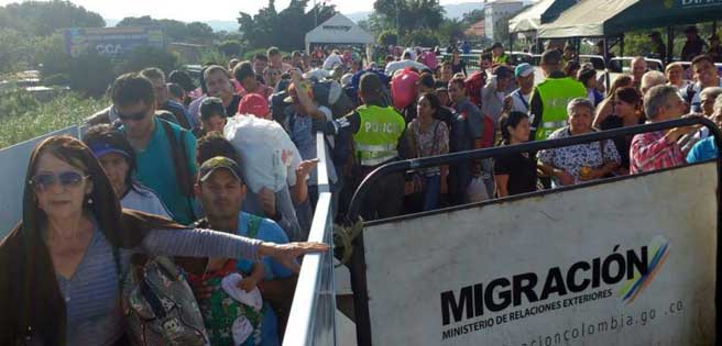 Acnur: Más de 5.000 personas dejan Venezuela cada día con destino a países vecinos | Diario 2001