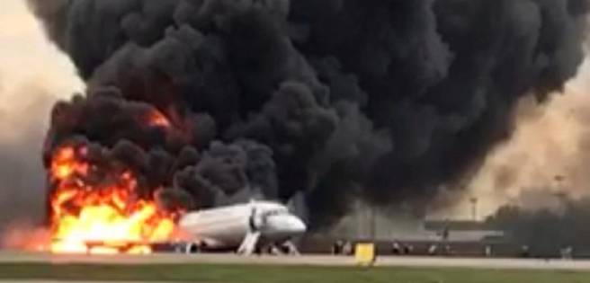 Confirman 41 muertos en el avión incendiado en Rusia | Diario 2001