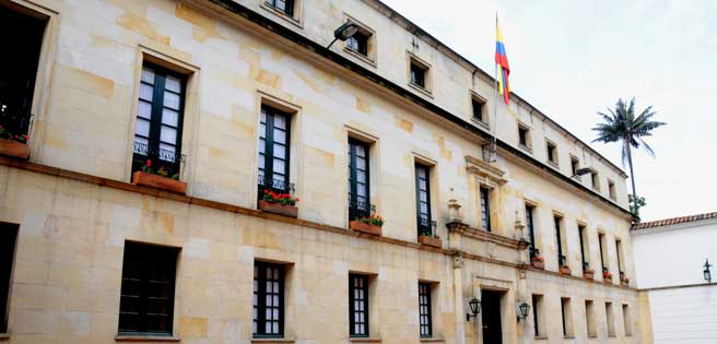 Colombia insta a Maduro a respetar la Asamblea Nacional | Diario 2001