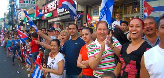 Exilio cubano recoge firmas en Miami para juzgar a Raúl Castro | Diario 2001