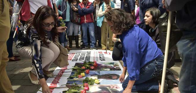 Prensa colombiana rinde homenaje a colegas ecuatorianos asesinados | Diario 2001