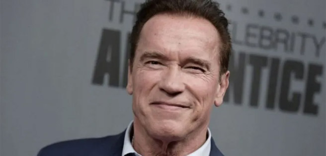 Arnold Schwarzenegger recibió una "patada voladora" durante un evento público (Video) | Diario 2001