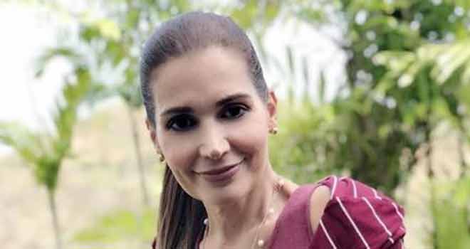 Chepa Candela: Nina Sicilia empezó con los dolores de cabeza... | Diario 2001