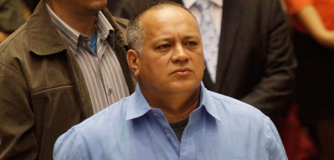 Cabello informa que una comisión irá a la Fiscalía a denunciar a la 