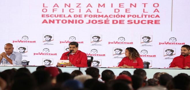 Maduro lanza la "Escuela de Formación Política de Juventud Psuv" | Diario 2001