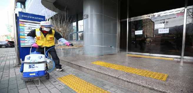 Siguen saliendo pasajeros del crucero que estaba en cuarentena en Japón | Diario 2001