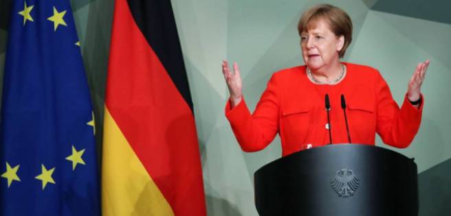 Merkel no descarta tener que prolongar las nuevas restricciones por la covid