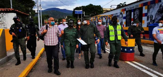 Carlos Alvarado verifica protocolos de atención en PASI del Táchira (+Fotos) | Diario 2001