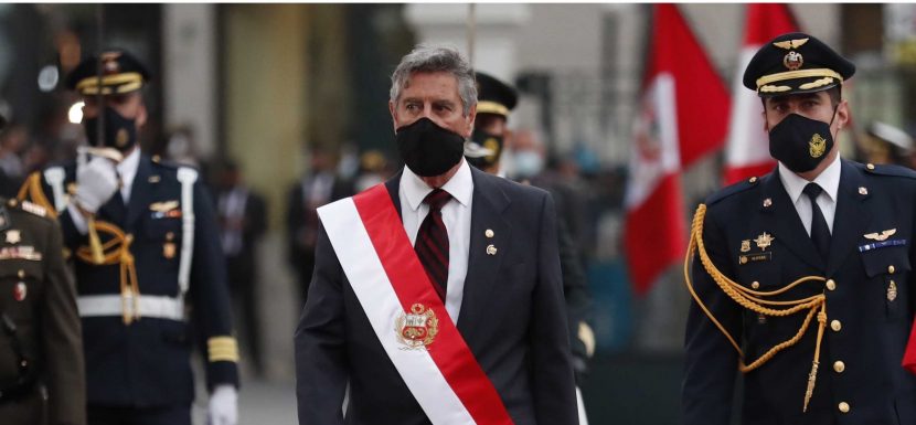 Sagasti afirma que preside un gobierno "de emergencia" en Perú