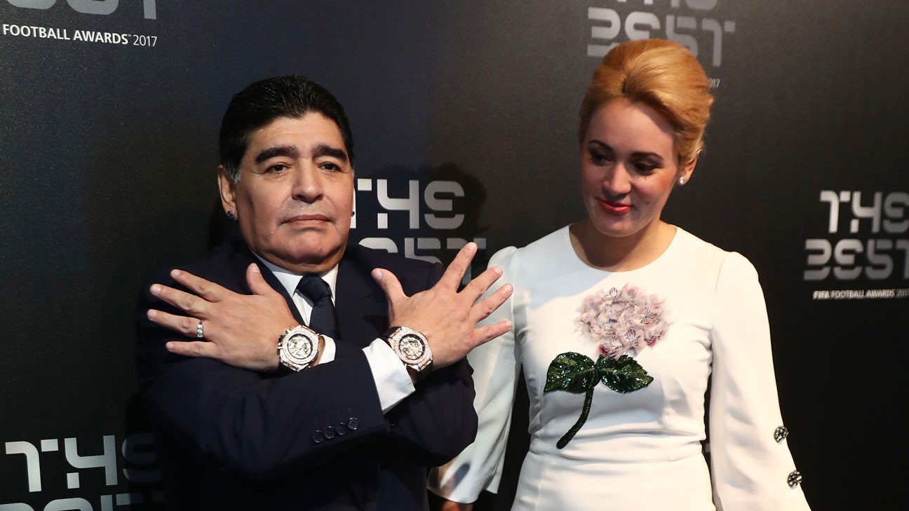 Maradona y los relojes: ¿por qué usaba dos? | Diario 2001