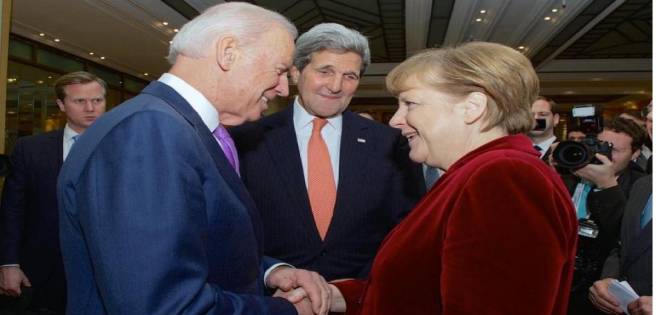 Merkel pide a Biden cooperar con la UE en la pandemia y el cambio climático