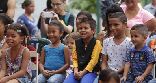 Venezuela ratificó compromiso de garantizar a los niños una infancia feliz y en paz
