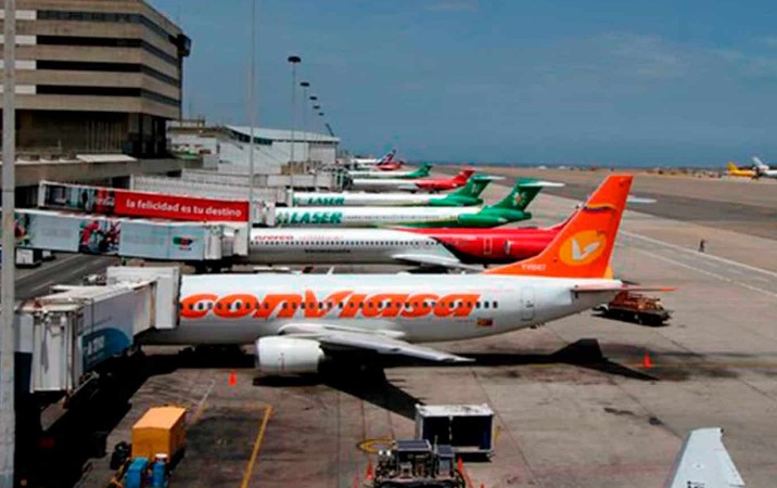 Criollos necesitan mínimo dos vuelos para volver al país | Diario 2001