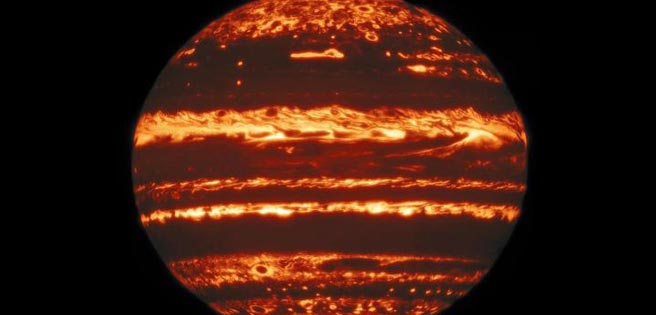 La NASA encuentra por primera vez figuras de luz en la atmósfera de Júpiter | Diario 2001
