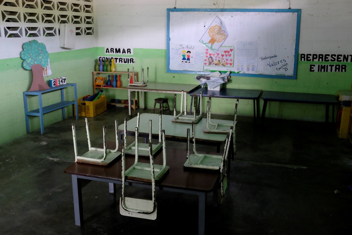 Colegios privados insisten en reanudar clases presenciales a partir de enero