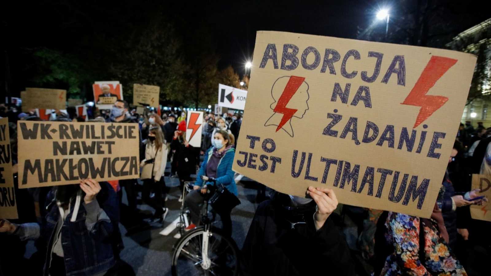 Protestas en Polonia contra restricciones del aborto