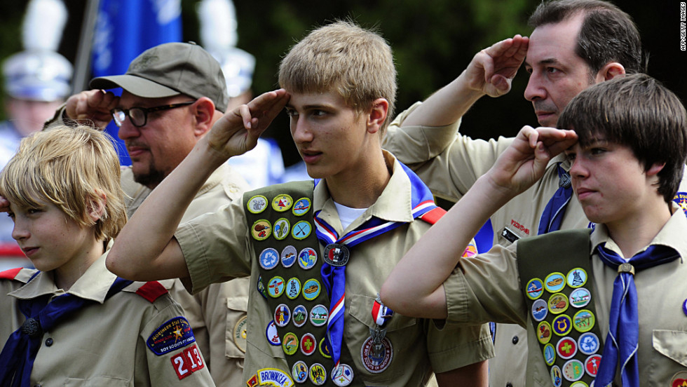 Presentan más de 80.000 denuncias por abuso sexual contra Scouts
