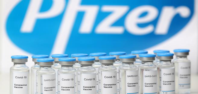 Pfizer niega haber retrasado el anuncio sobre su vacuna por comicios en EEUU