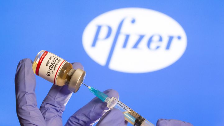 Agencia Europea de Medicamentos estudia la aprobación de vacuna de Pfizer