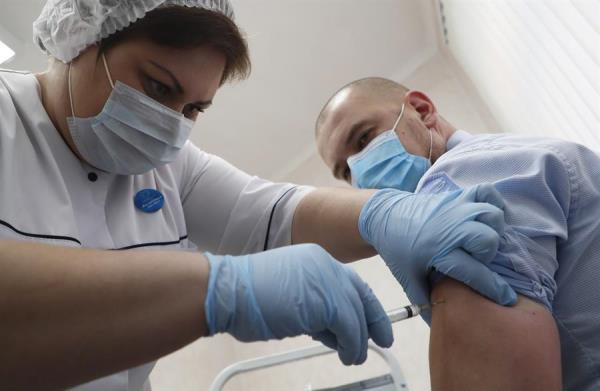 Rusia desarrolla vacunas combinadas contra covid, gripe y sarampión | Diario 2001