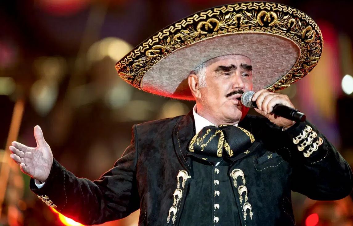 Vicente Fernández celebra su vida y trayectoria con disco "A mis 80's"