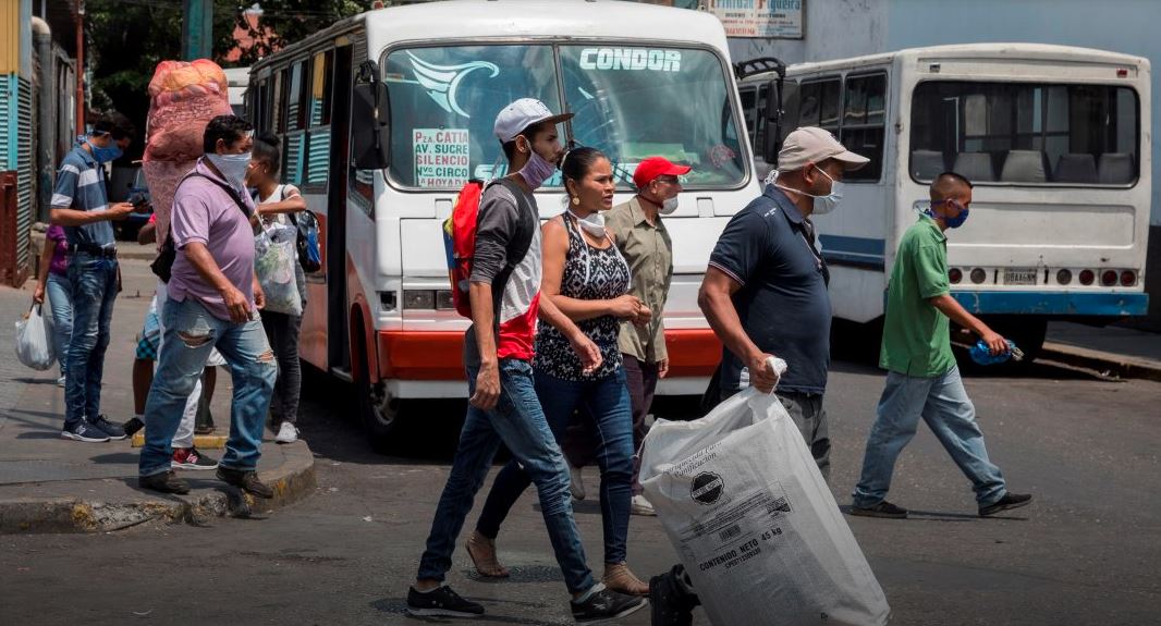 Venezuela supera la barrera de los mil muertos por la COVID-19