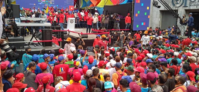 Maduro reitera disposición de renunciar a la presidencia si el chavismo pierde las parlamentarias