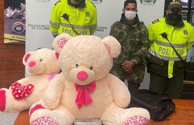 Desarticulada banda que enviaba marihuana en peluches a Ecuador