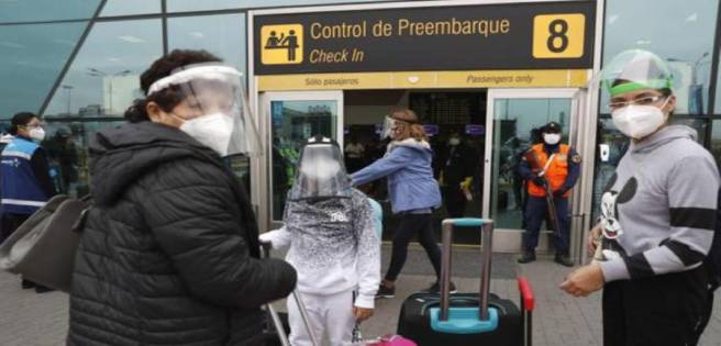 Perú no autorizará vuelos directos o con escala en el Reino Unido