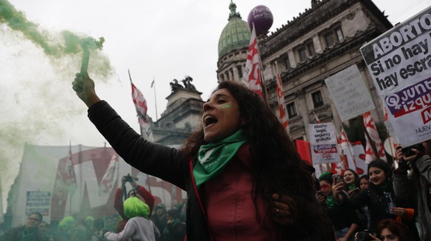 El Senado de Argentina aprueba la legalización del aborto