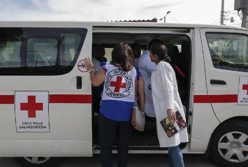 Cruz Roja pide a migrantes sean incluidos en campañas de vacunación
