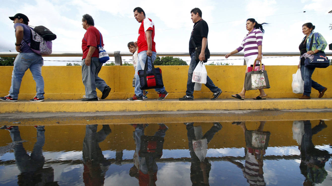 Siete ventanillas orientarán a migrantes venezolanos en R. Dominicana