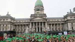 Senado discutirá legalización del aborto en Argentina