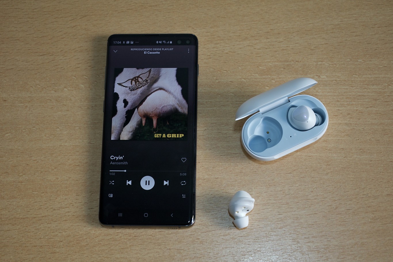 Samsung lanzará audífonos futuristas a prueba de agua