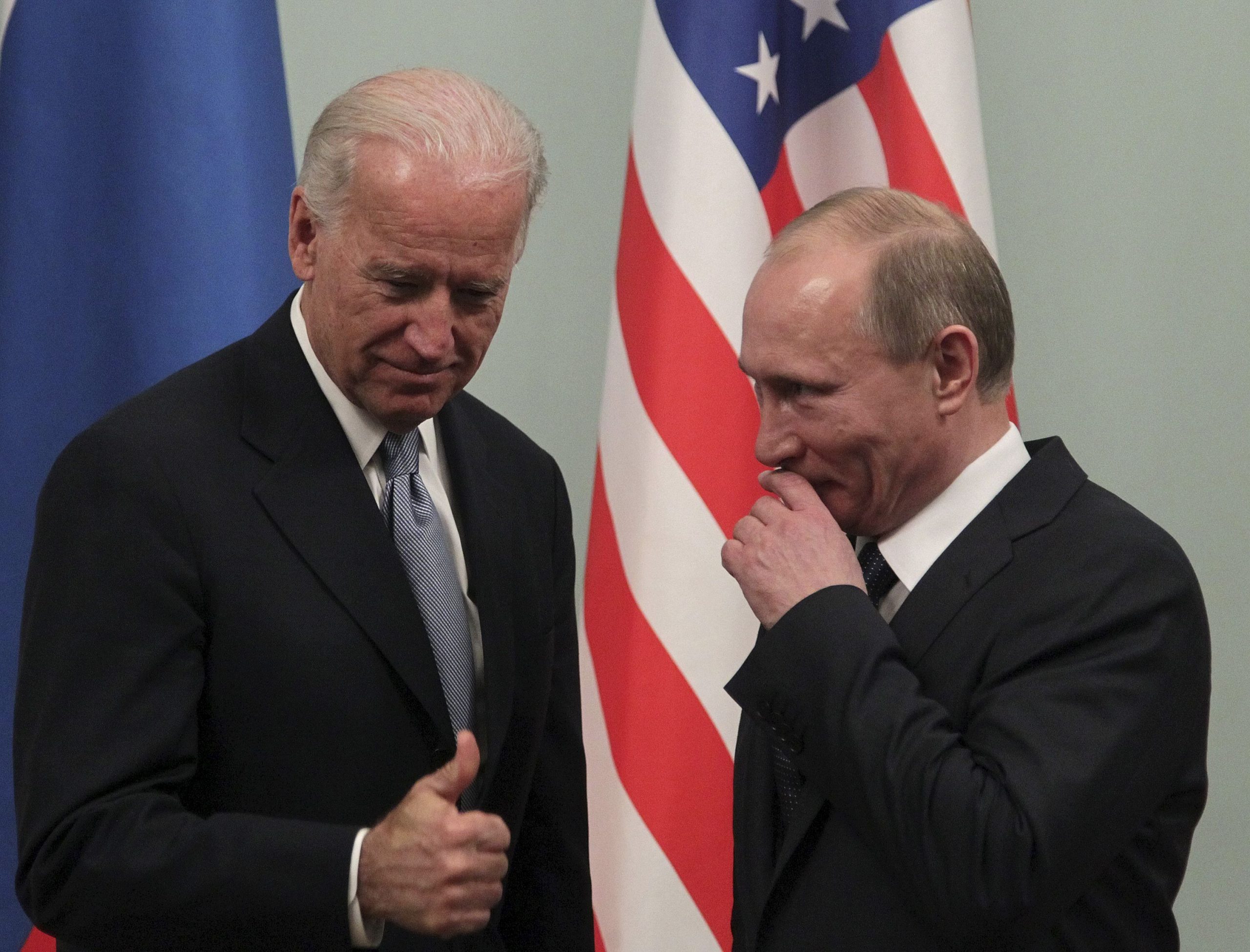 Biden habla con Putin sobre extensión del acuerdo nuclear,