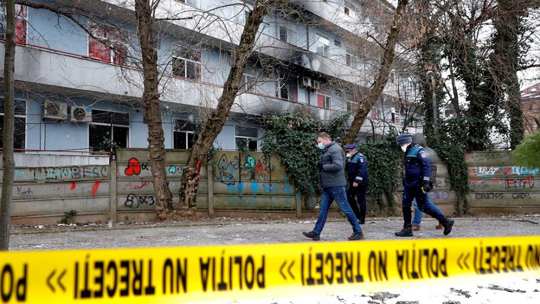 Cinco fallecidos deja incendio en un hospital de Bucarest para infectados